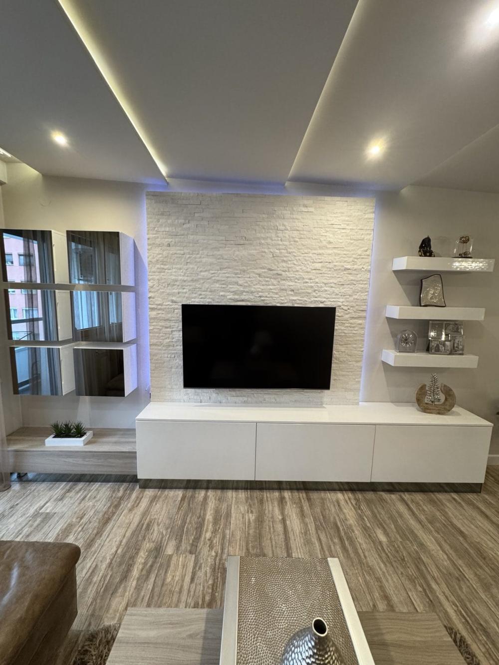 Slika 8 - U blizini Doma zdravlja i Delta Planeta, Trosoban stan za izdavanje, 75m2, 700€